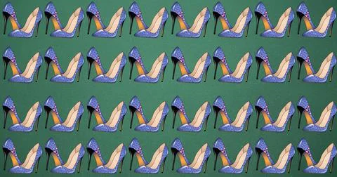 Composition of purple leopard pattern stiletto shoes repeated in rows, on dark 스톡 일러스트