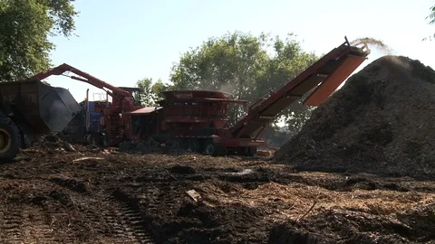 Compost Grinding Shredding 03 Vídeo Stock 95724629