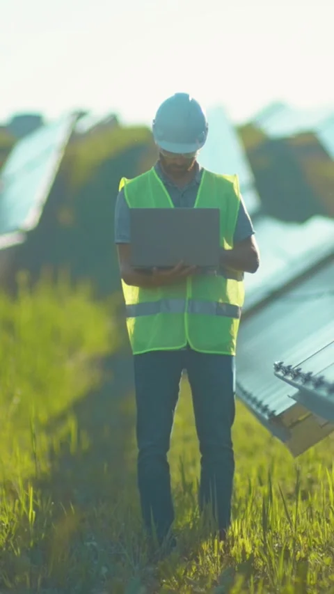 A Comprehensive and Professional Approach to Assessing Solar Panels in the Field Stock Footage 314206184