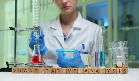 A comprehensive Laboratory Experiment focusing on Quantitative Analysis and its Foto stock