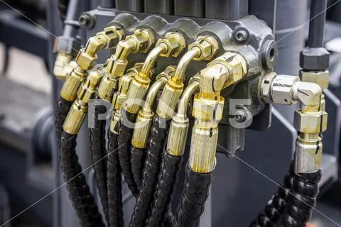 Compressor control unit and actuators for lifting ~ Hi Res #155484443