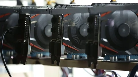 Computer for bitcoin mining 스톡 동영상 77199094