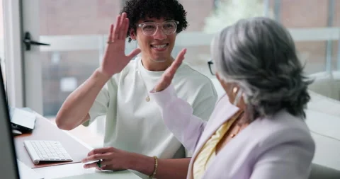 Computer, business people and high five in office for training success, Stock Footage 329394903