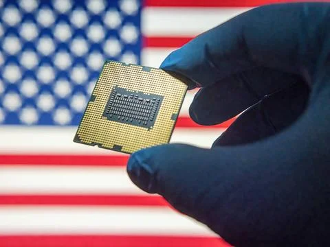 Computer chip microprocessor in the lab glove against US Flag as ideas con... 写真素材