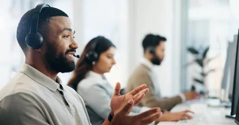 Computer, consulting and support with man in call center for advice, assistance 스톡 사진