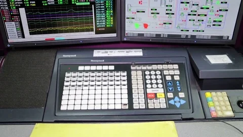 Computer Control Chemical Factory Video stock 75913358