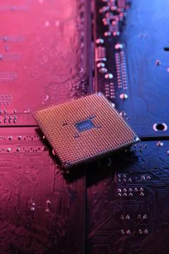 Computer cpu processor chip on circuit board ,motherboard background. Close-u Foto stock