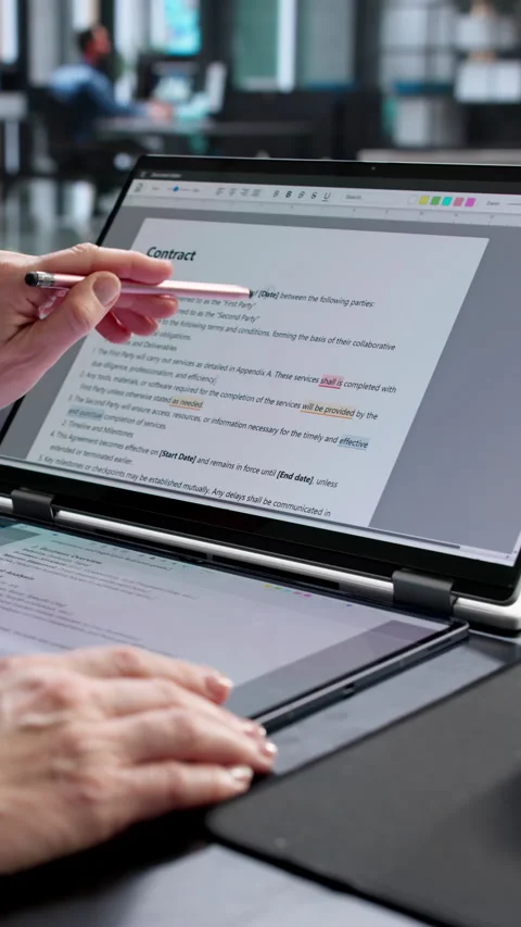 Computer Editing Software For Proofreading And Reviewing Grammar Stock Footage 330586389