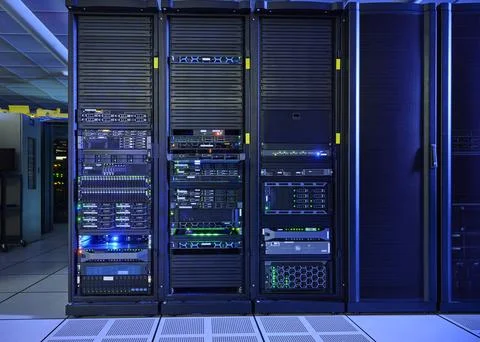 Computer equipment in data center Stockfoto's