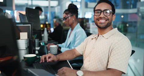 Computer, face and smile of developer man at desk in office as graphic designer Stockbeeldmateriaal 309038845