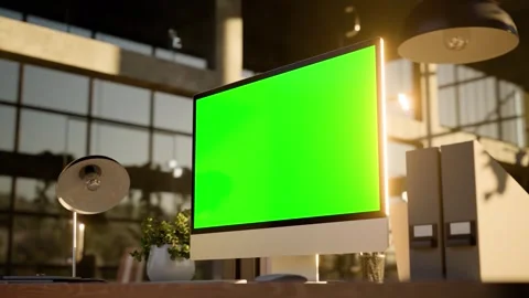 Computer Green Screen Modern Office Workspace with and Evening Sunlight - R.. Vidéo 336250654
