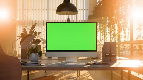 Computer Green Screen Modern Office Workspace with and Evening Sunlight - C.. 스톡 동영상 336630366