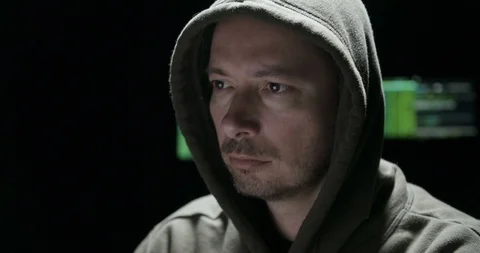 Computer hacker close up Stockbeeldmateriaal 104255784