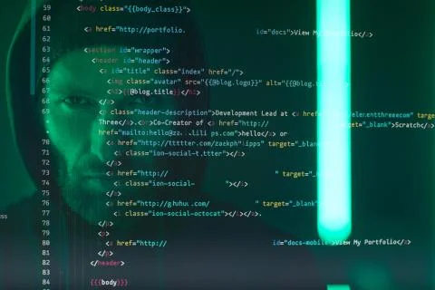 Computer hacker with computer codes Stockfoto's