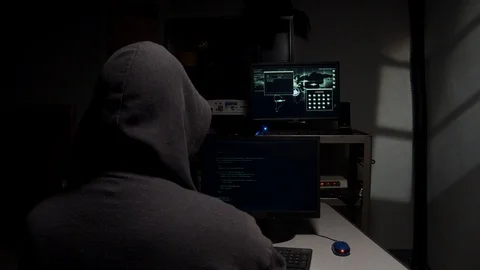 Computer hacker typing in code 스톡 동영상 107905107