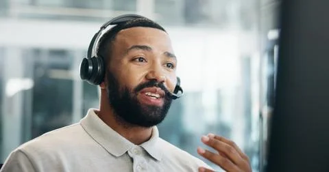 Computer, headset and solution with man in call center for assistance, feedback 스톡 사진