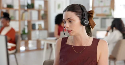 Computer, headset and support with business woman in workplace for consulting, Stock Footage 323513845