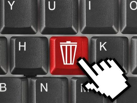 Computer keyboard with garbage key Computer keyboard with garbage key - te... Stock-Fotos