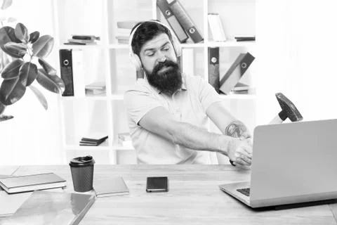 Computer lag. Reasons for computer lagging. How fix slow lagging system. Hate Foto stock