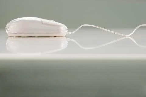 Computer mouse on table Foto stock