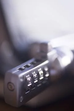 Computer pc laptop security code lock Metal computer laptop security code ... Stockfoto's