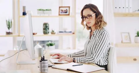 Computer, reading notebook and business woman in office for email, coverage.. 스톡 사진