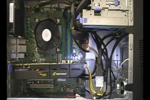 Computer running 動画素材 7757945