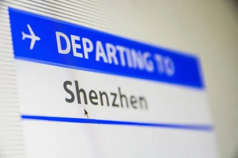 Computer screen close-up of flight to Shenzen Computer screen close-up of ... Stockfoto's