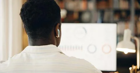 Computer screen, trading and back with charts, home and person for stats, review Foto stock