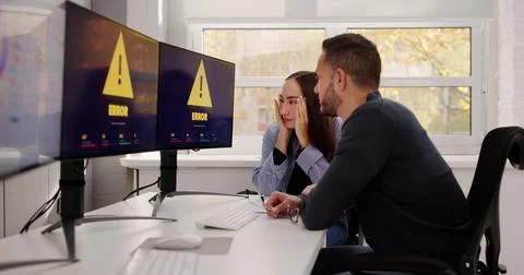 Computer Software Problem Leads To Hacker Breach On Blue Screen. 스톡 사진