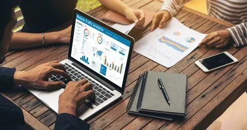 Computer software for website traffic analytics data on computer screen snugly Foto stock