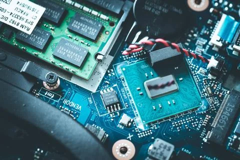 Computer Technology: Close up of a computer chip on a circuit board Comput... Foto stock