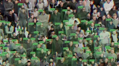 Computer vision algorithm. Crowd analysis using green and purple frames. 動画素材 320937705