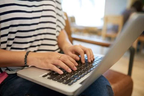 Computing woman Stockfoto's