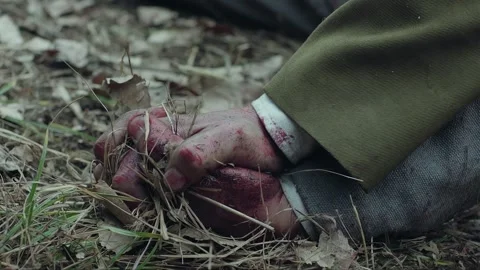 Comrades held hands on the battlefield Stock Footage 276517470