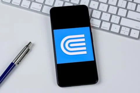 Con Edison app logo on a smartphone screen Stock Photos