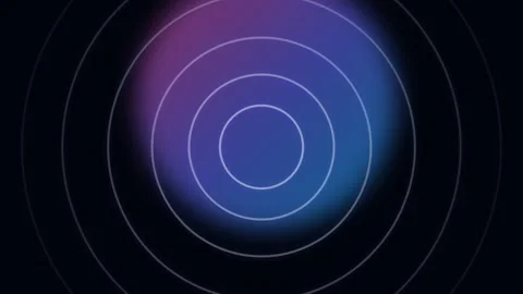 Concentric rings overlaying a soft gradient of purple and blue on black Stockbeeldmateriaal 338309894