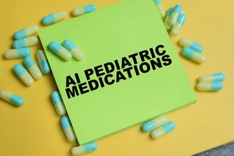 Concept of AI pediatric medications write on sticky notes Stockfoto's