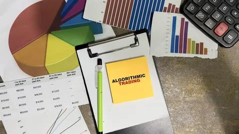 Concept of Algorithmic Trading write on sticky notes isolated on Wooden Table Foto stock