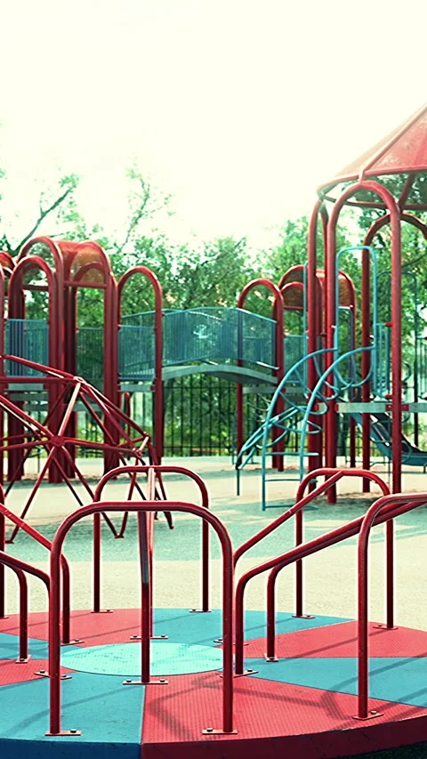 Concept to avoid public playgrounds by kids during the Covid-19 스톡 동영상 271090844