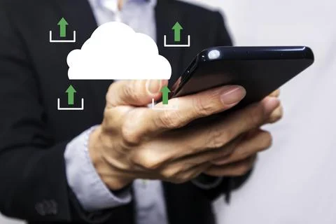 The concept of business people using technology to store data and send it o.. Foto stock