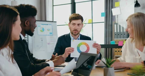 Concept of collaboration where good-looking confident high-skilled bearded main Vidéo 159553023