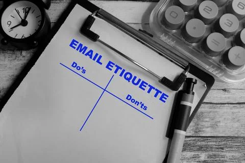 Concept of email etiquette Do's and Don'ts write on clipboard Stock Photos