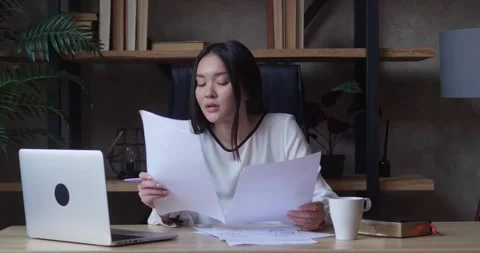 Concept failing urgent task, missing deadline from fatigue and lack of sleep Stock Footage 164845787