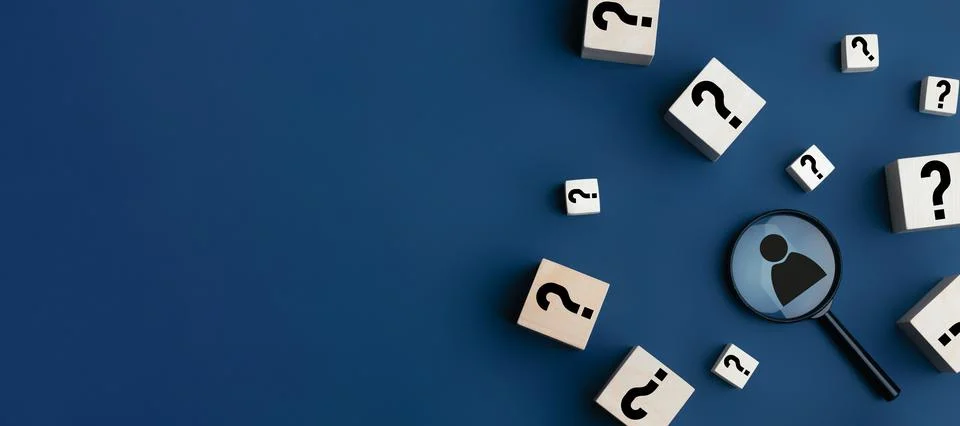 Concept of finding a creative idea or solving a problem. Question mark on wooden Foto stock
