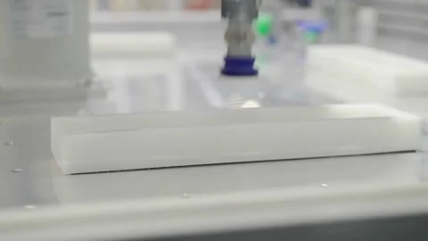 The concept of industrial production of artificial intelligence robotic hand 스톡 동영상 334587142