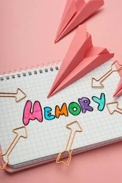 Concept of problems with memory, amnesia disease on pink background 스톡 사진