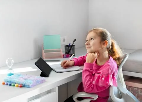 Concept of school, homework and the beginning of the school year 스톡 사진