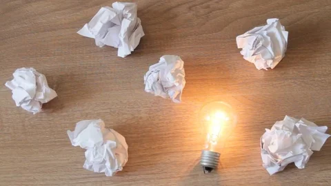 Concept of search and finding of the idea in business Vídeo Stock 69077094