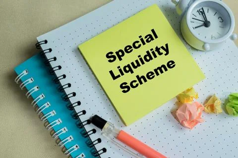 Concept of special liquidity scheme write on sticky notes Fotos de archivo